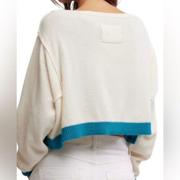NWT Free People Into the Blue Long Sleeve Cropped Sweater in Tropical Blue - Picture 3 of 10